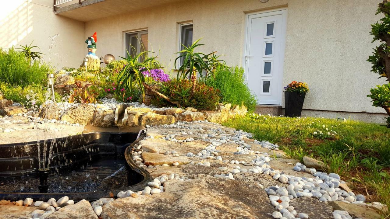 Apartment Tara Póla Kültér fotó